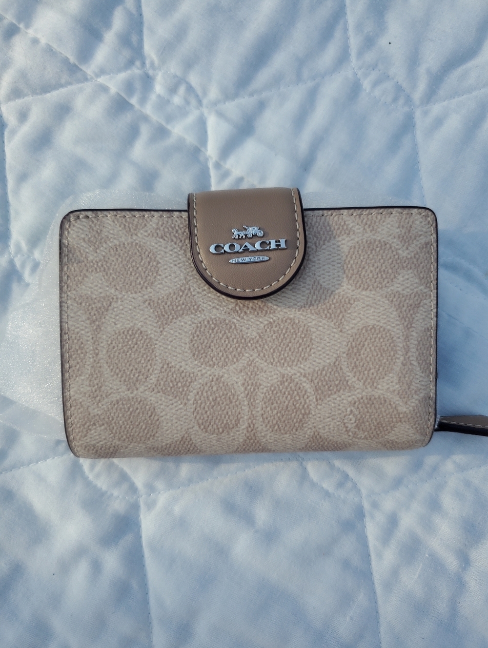 Coach Signature Canvas Wallet in Khaki